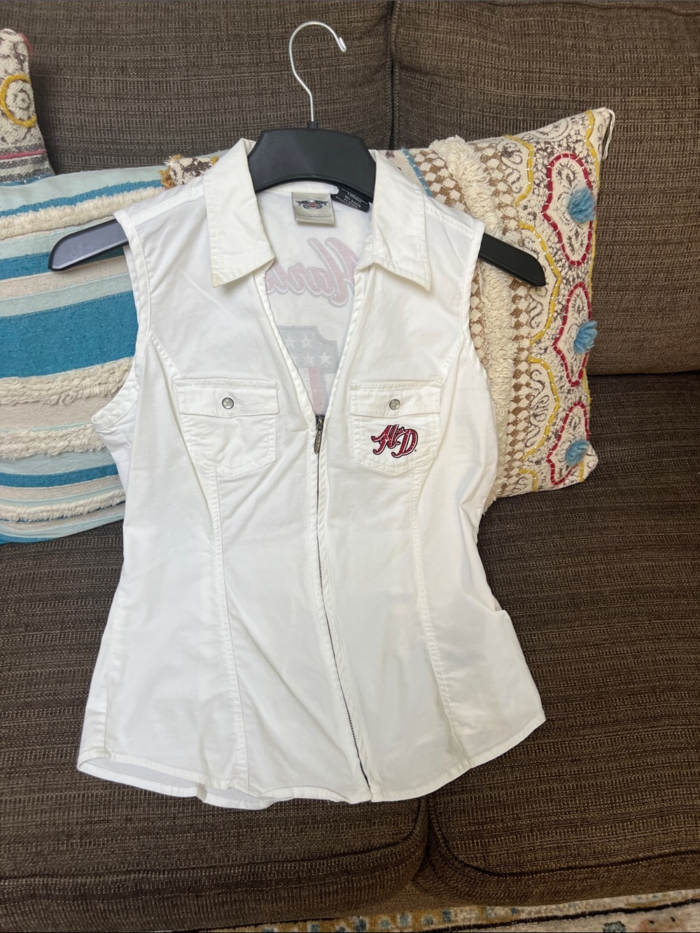 Harley-Davidson White Sleeveless Button-Down Shirt with Red HD Embroidered Logo